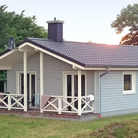 Stunning In Heidmuehlen Ot Klint With Kitchen Hébergement de vacances